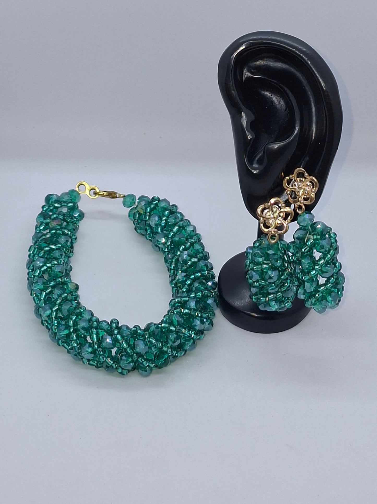 Emerald Green Luxury Multi-Layered Beaded Necklace Set with Gold Crystal Brooch & Earrings(DSE-AGT-0001)