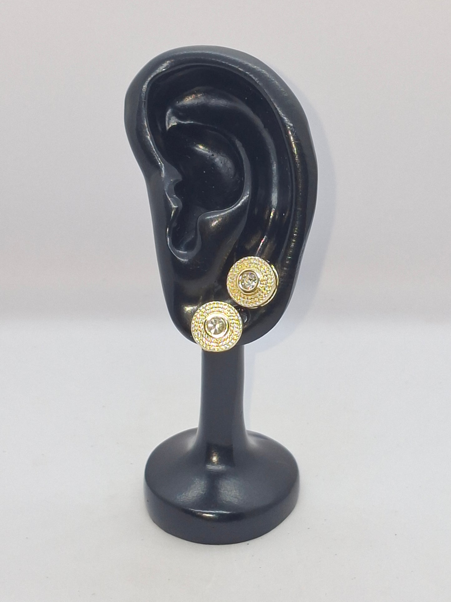 Gold Round Crystal Stud Earrings – Classic Elegance Design (DSE-GSQ-03)