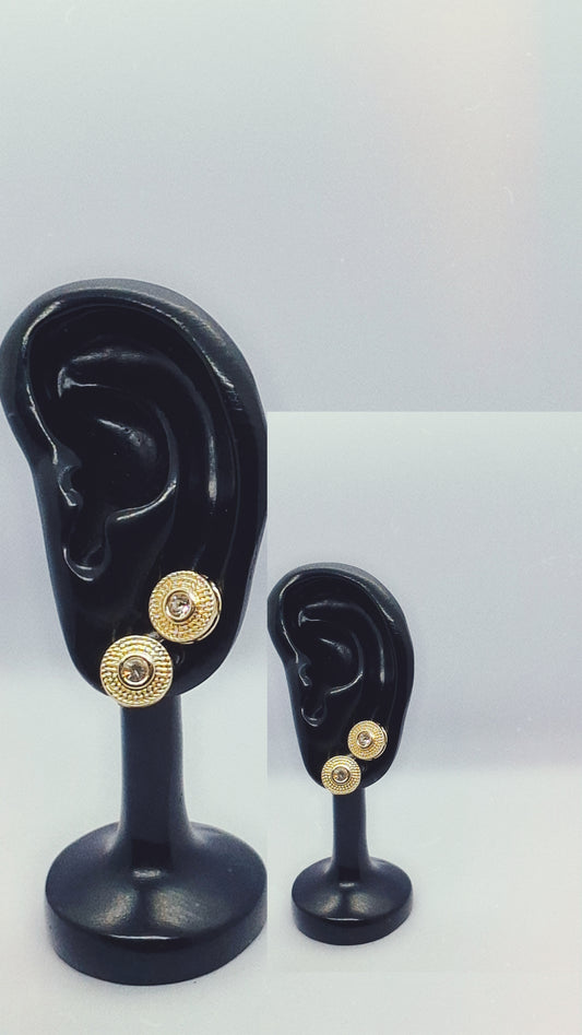 Gold Round Crystal Stud Earrings – Classic Elegance Design (DSE-GSQ-03)