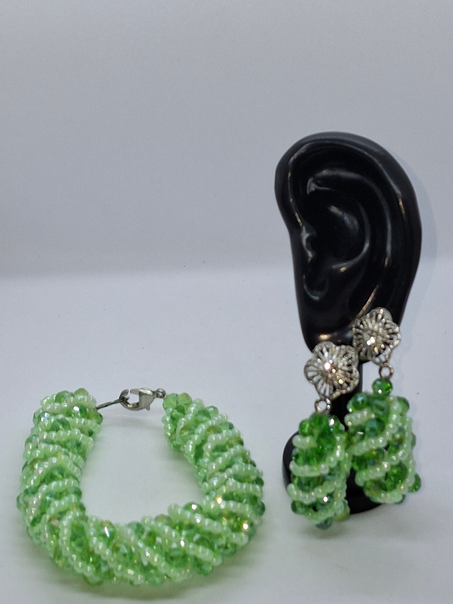 Mint Green Spiral Twist Luxury Beaded Necklace Set with Bracelet & Earrings (DSE-MTGRN-0001)